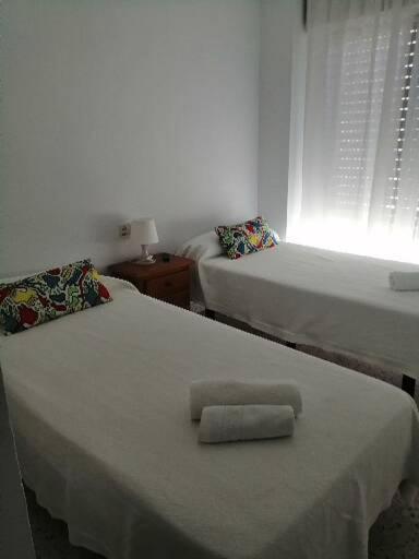 Отель Hostal La Parada Уэльва Экстерьер фото